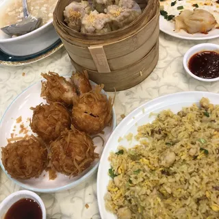 Sizzling Rice Seafood Soup