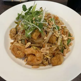 Shrimp pad Thai