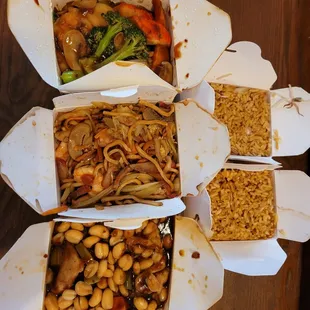 Seafood Combination Hunan Style, House Lo Mein, Kung Pao Chicken, two sides of regular Fried Rice.