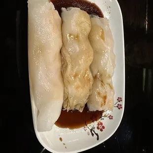 Shrimp rice roll