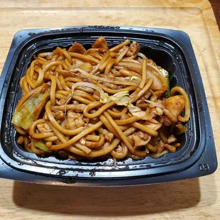 Chicken Lo Mein