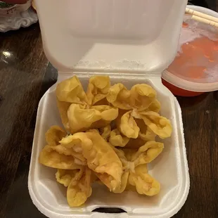 Cream cheese wonton