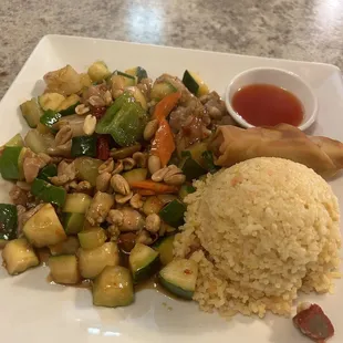 Kung pao chicken lunch special