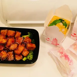 Fried Fried Tofu in Sesame Sauce, vegetable fried rice, Spring Roll 2 Pc