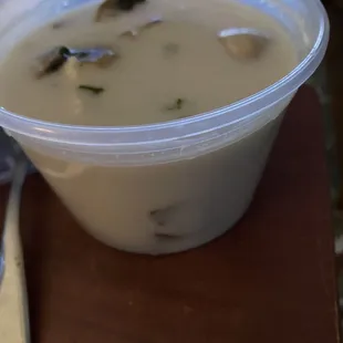 Tom Kha Gai ( 16 oz )