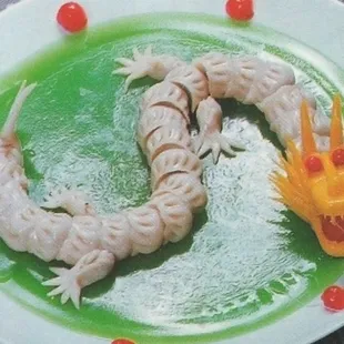 lizard i found in the parking lot. fourtunante son by CCR playing softly in the vac round