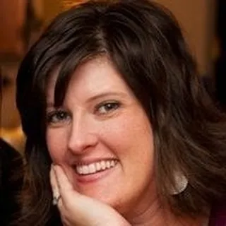 Lisa V.