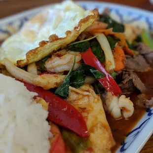 House Special Pad Basil Very Hot