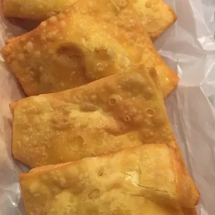 8 Fried Wonton with Cream Cheese
