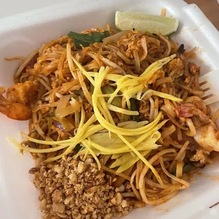 Shrimp pad Thai 10/10
