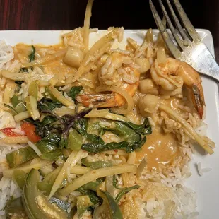 Red curry which included a total of 2 shrimp and some Pencil-eraser sized &apos;scallops&apos;