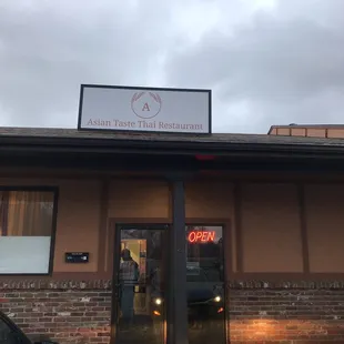 Seyo Thai changed their name! It is Asian Taste Thai Restaurant now.