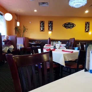Restaurant decor