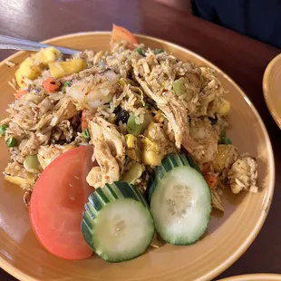 R3 Asian Thai Fried Rice To our surprise very tasty! The curry flavor is super nice