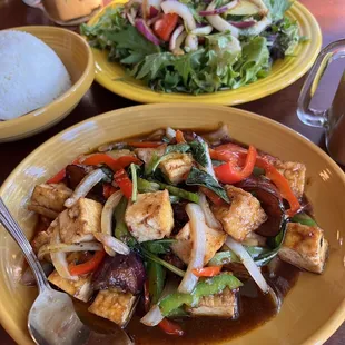 P6 Spicy Eggplant Y8 Seafood salad