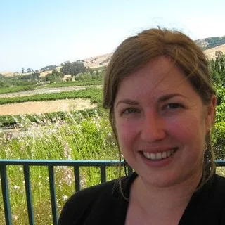Sarah R.