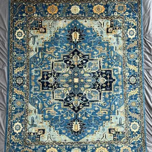 Blue heriz design rug 8x10