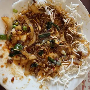 The rice noodles in the Mongolian Beef