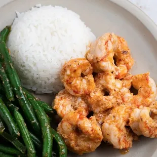 shrimp and green beans on a plate