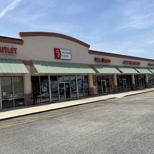 Near Winn Dixie grocery store