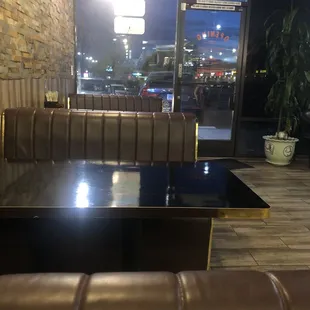 a view of the outside of a restaurant