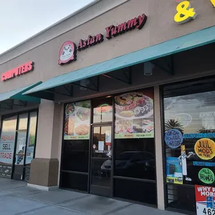 the front of a restaurant