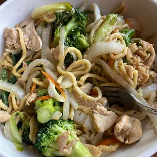 Asiana's chicken Lo mein