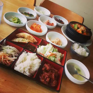 Pork lunch box with seafood kimchi soup