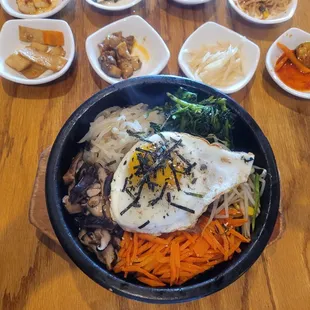 Dolsot Bibimbap