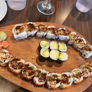 Avocado Roll Eel Shrimp Tempura*
