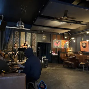 Live music night on Thursday!