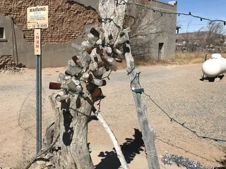 Sisters Gift Shop and Rocks
