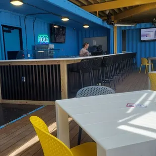 Outdoor bar
