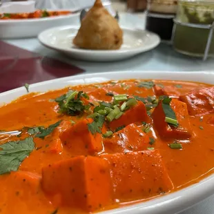 Shahi paneer ft. simosa with chutney and tamarind