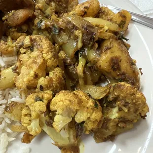 food, chicken wings and fried chicken