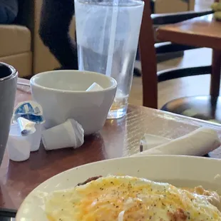 My soda was served in a cup that must have had someone&apos;s milky drink in it.   GROSS. Food sub par.  WILL NOT SERVE TAP WATER