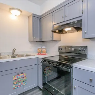 Model Unit Kitchen