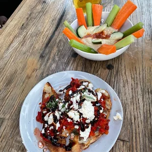 Hummus app, bruschetta app