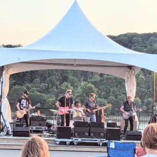 Joe Grushecky and the House Rockers
