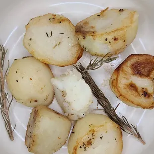 Crispy roasted potatoes