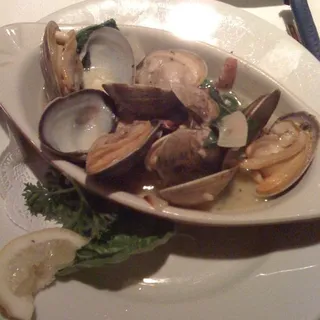 Fresh Clam Casino Appetizer