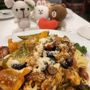 The whole gang is ready to dig in!