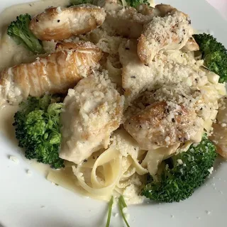 Chicken Fettucini Alfredo