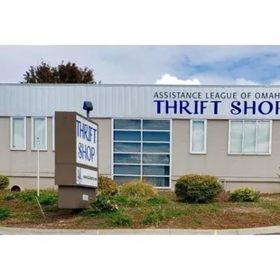 ALO Thrift Shop 8502 West Center Road 68154