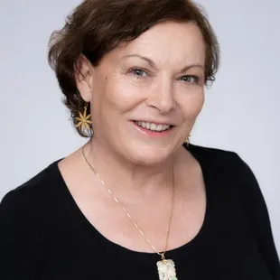 Sandra Dougherty GIA GG NAJA JAW RJV