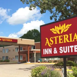 Asteria Inn &amp; Suites St. Cloud