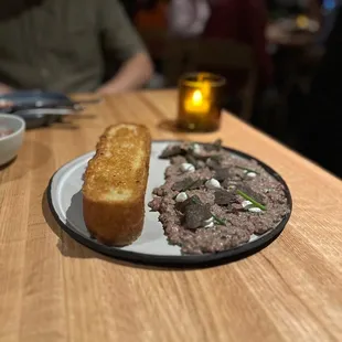 Beef Tartare - Instagram @friesandchives