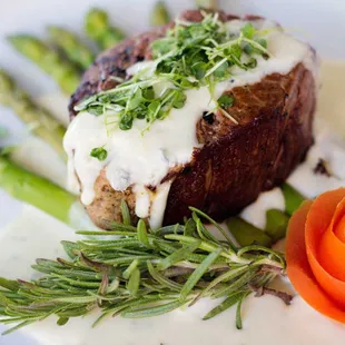 -Filetto Al Gorgonzola- 8 oz. Filet Mignon in a gorgonzola cream sauce, served over asparagus.