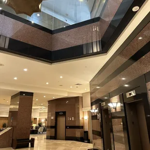 If only the rooms were as nice as the lobby!