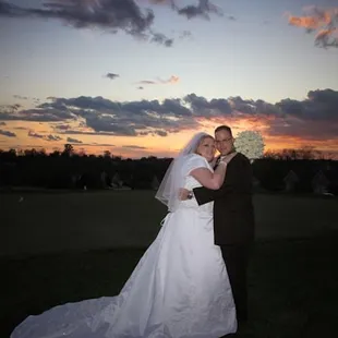 Amazing sunset by the putting green, to left of clubhouse.